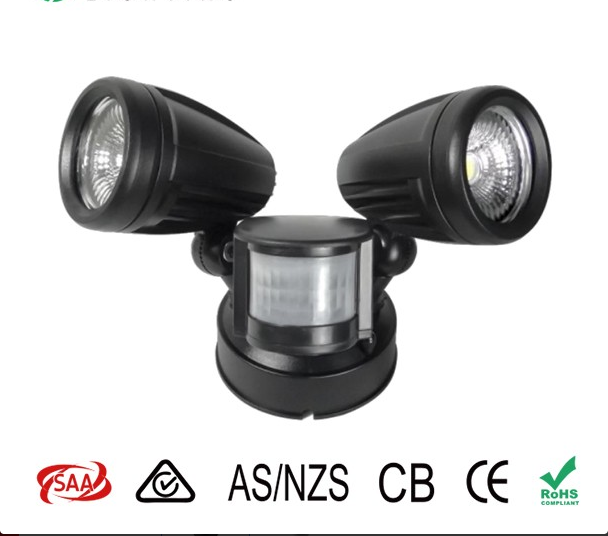 Dual head sensor security light  4012 2633